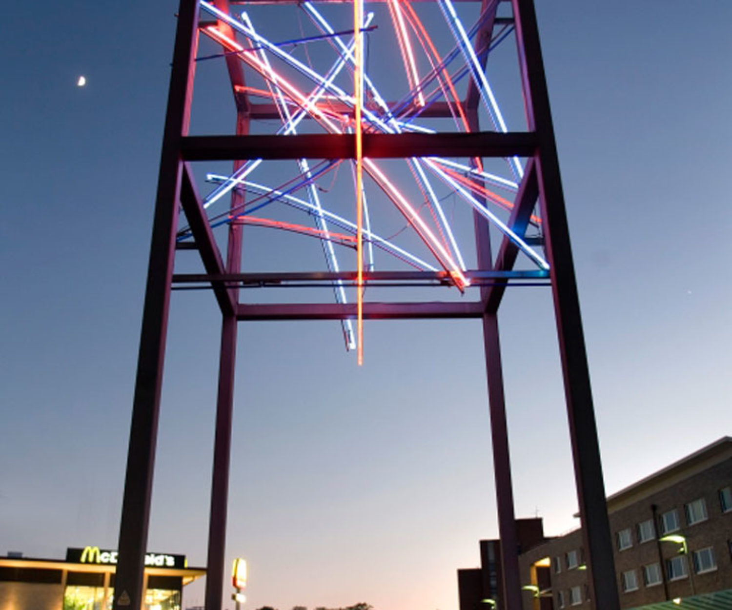 Leuchtendes Stadtzeichen © Bernd Hegert