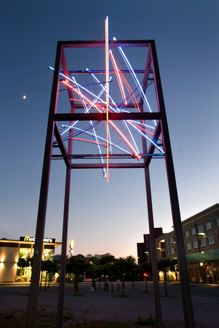 Leuchtendes Stadtzeichen © Bernd Hegert